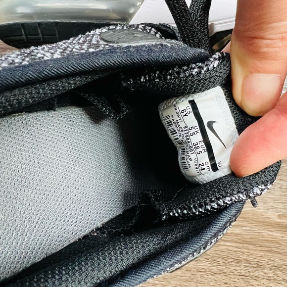 Nike Air Max Sequent 3 Running Shoes Black & white - Picture 7 of 8